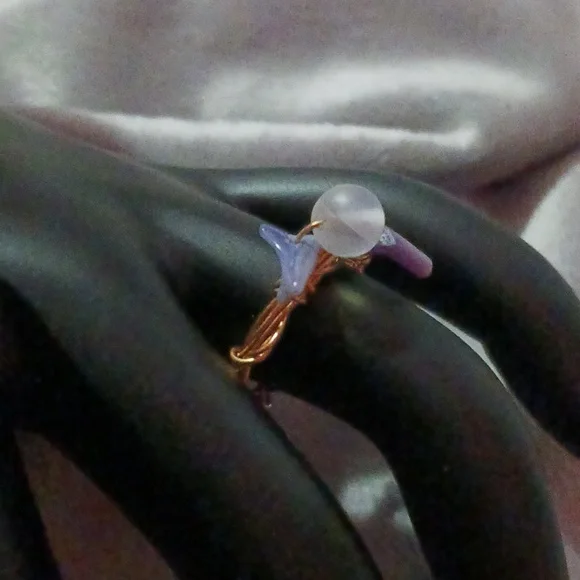 Ring - Picture 4 of 6